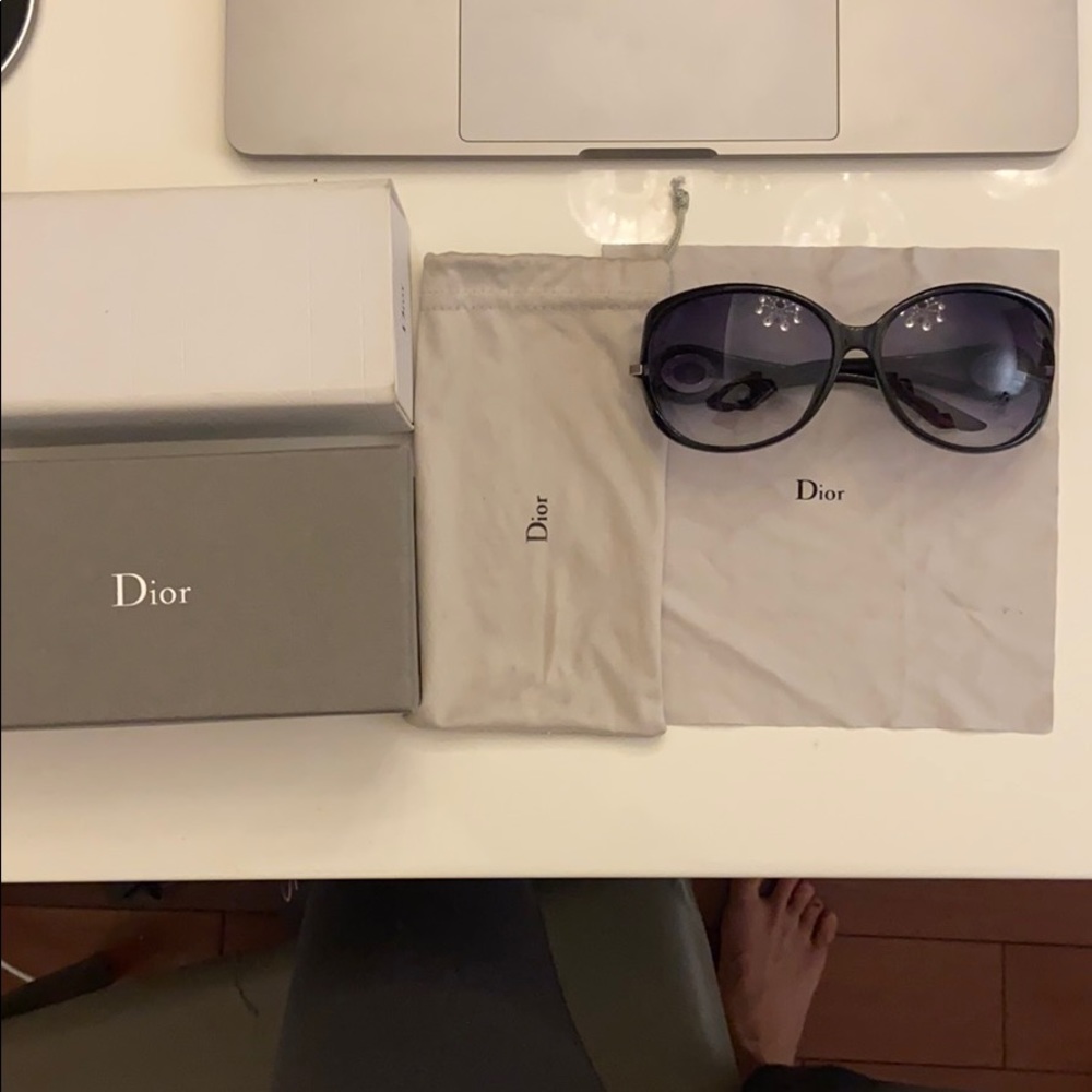 Dior sunglasses - Picture 2 of 3